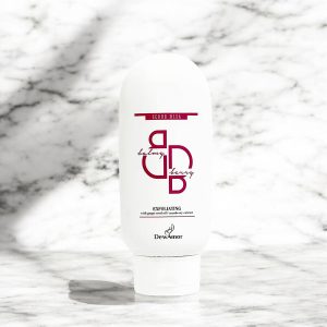DEW-AMOR Balmy Berry Scrub 200mL